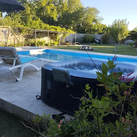 Bienvenue Au Pied Des Alpilles Apartment Saint-Etienne-du-Gres Exterior photo