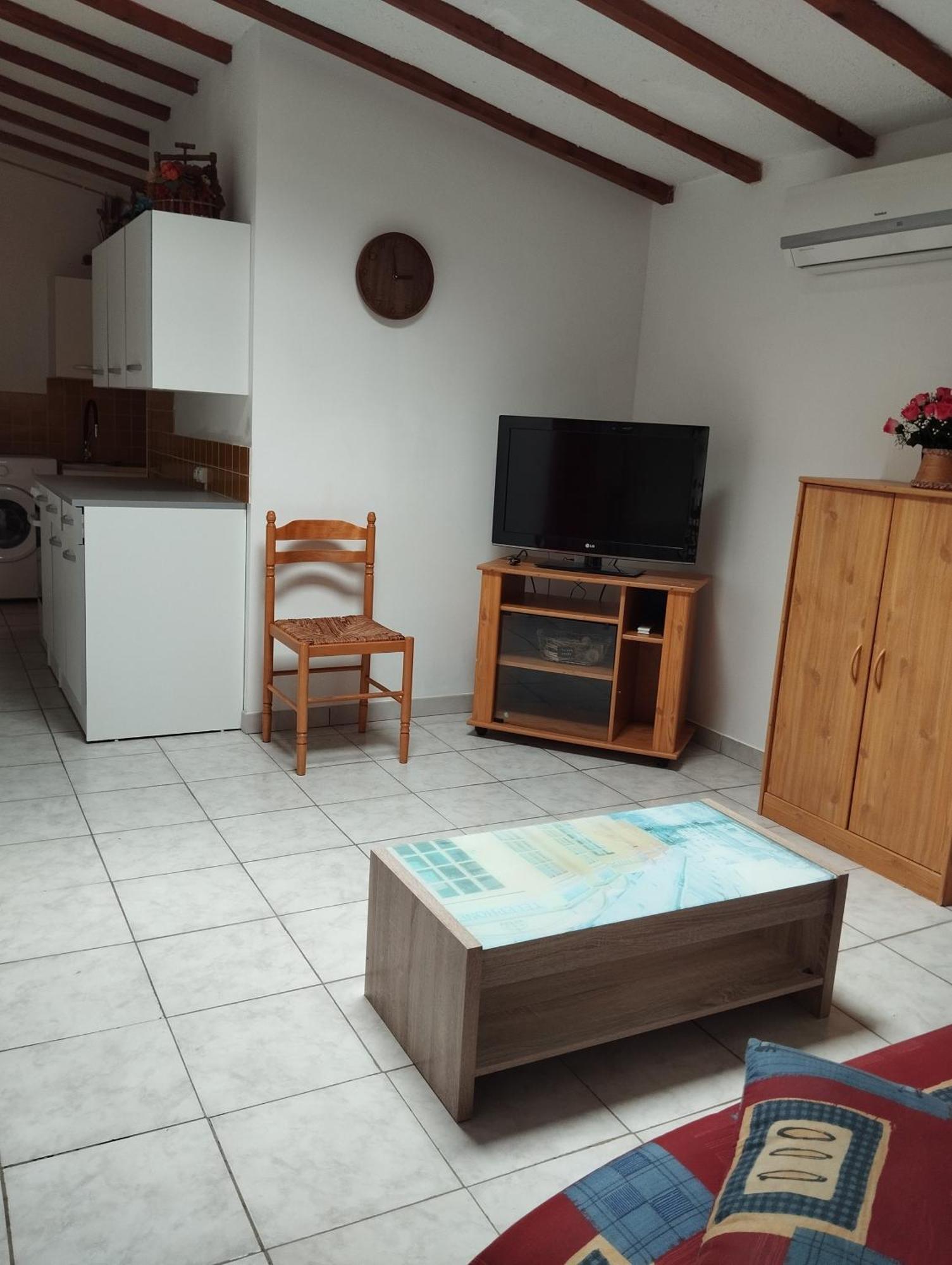 Apartment Bienvenue Au Pied Des Alpilles Saint-Étienne-du-Grès