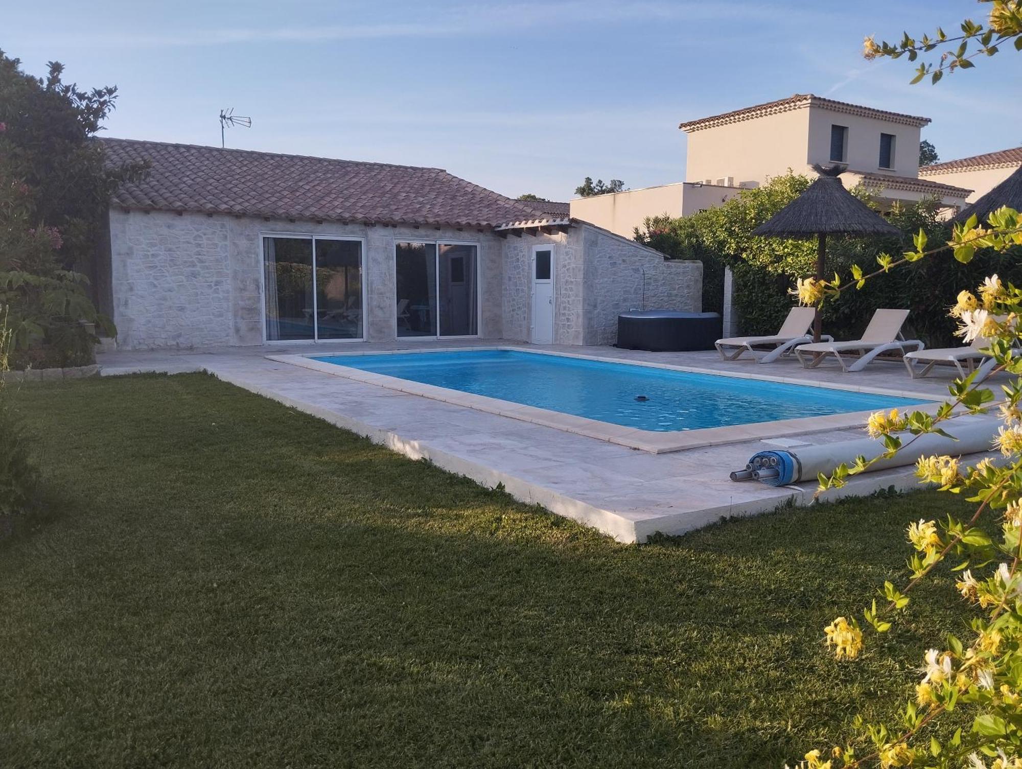 Apartment Bienvenue Au Pied Des Alpilles Saint-Etienne-du-Gres